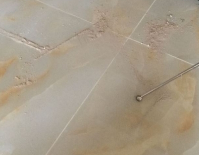 揭西瓷砖空鼓维修公司分享粘合剂选择不当在瓷砖铺贴过程中可能导致以下问题
